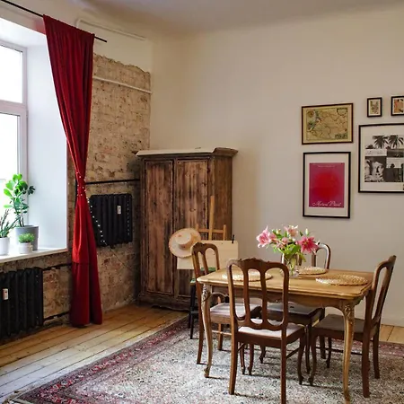 The Felsko Flat * Riga